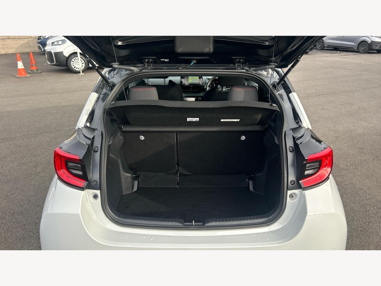 Used Toyota Yaris 2023 for sale - 76326727: Photo 16