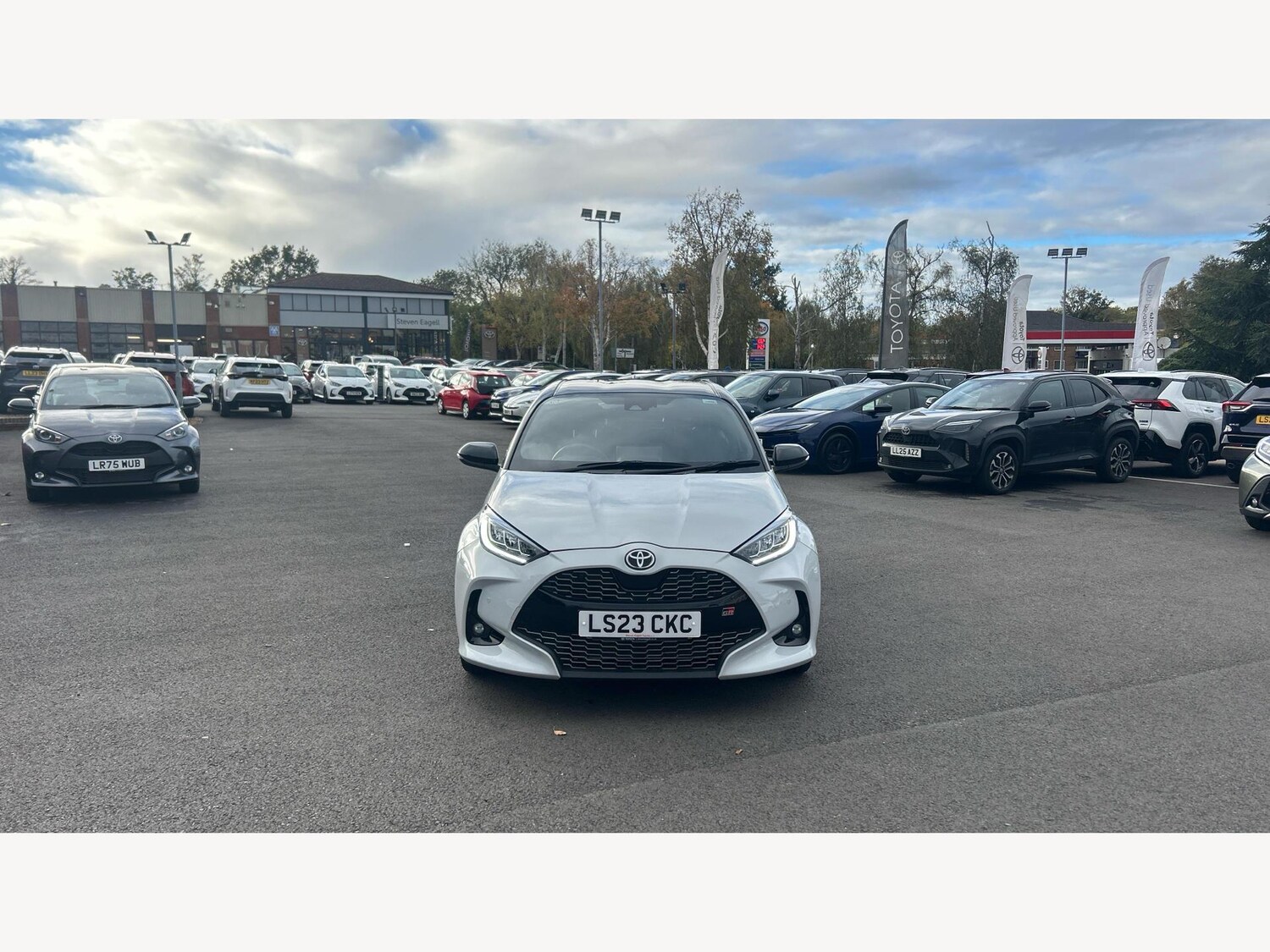 Used Toyota Yaris 2023 for sale - 76326727: Photo 17