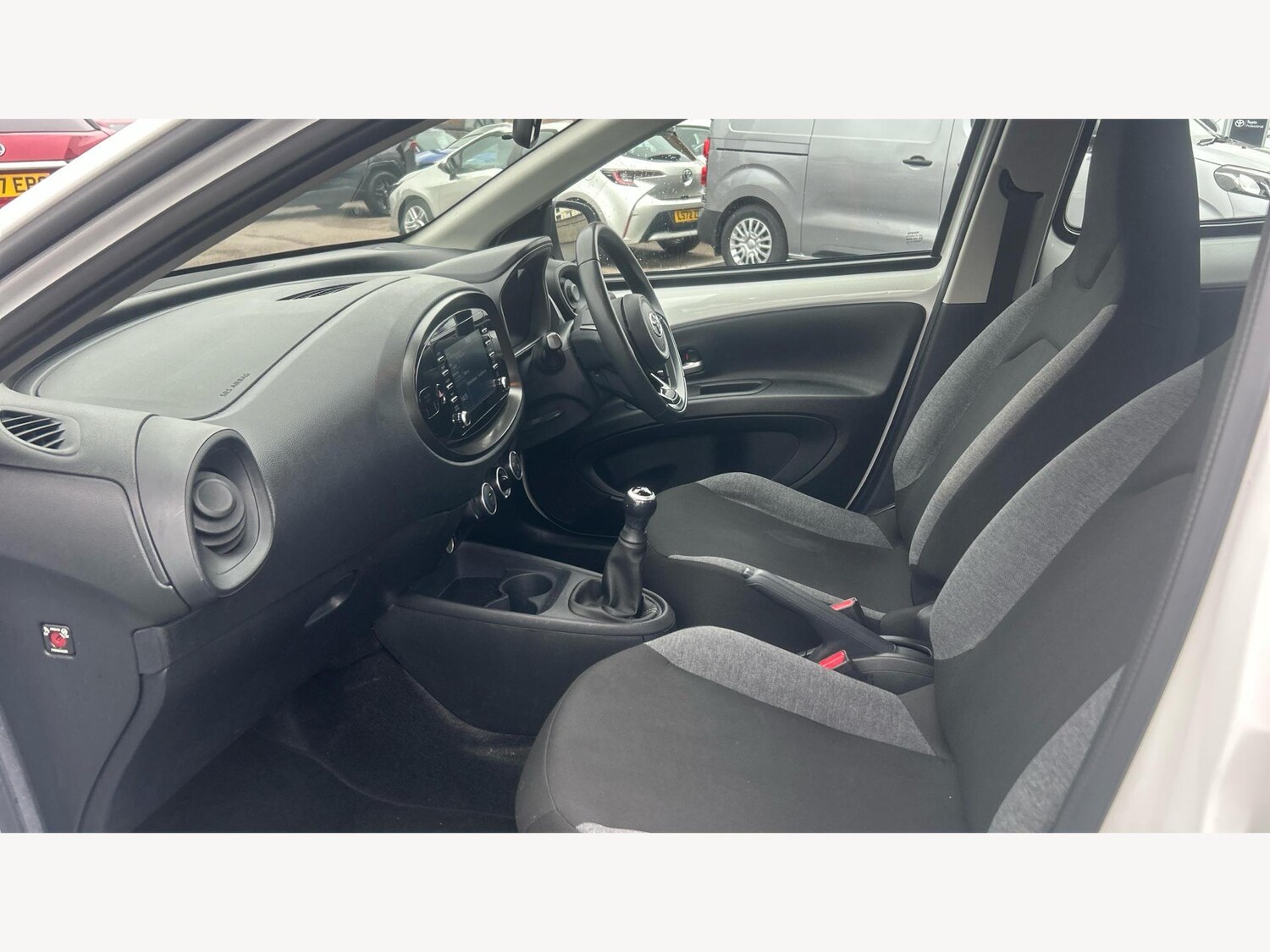 Used Toyota Aygo X 2022 for sale - 76326915: Photo 12