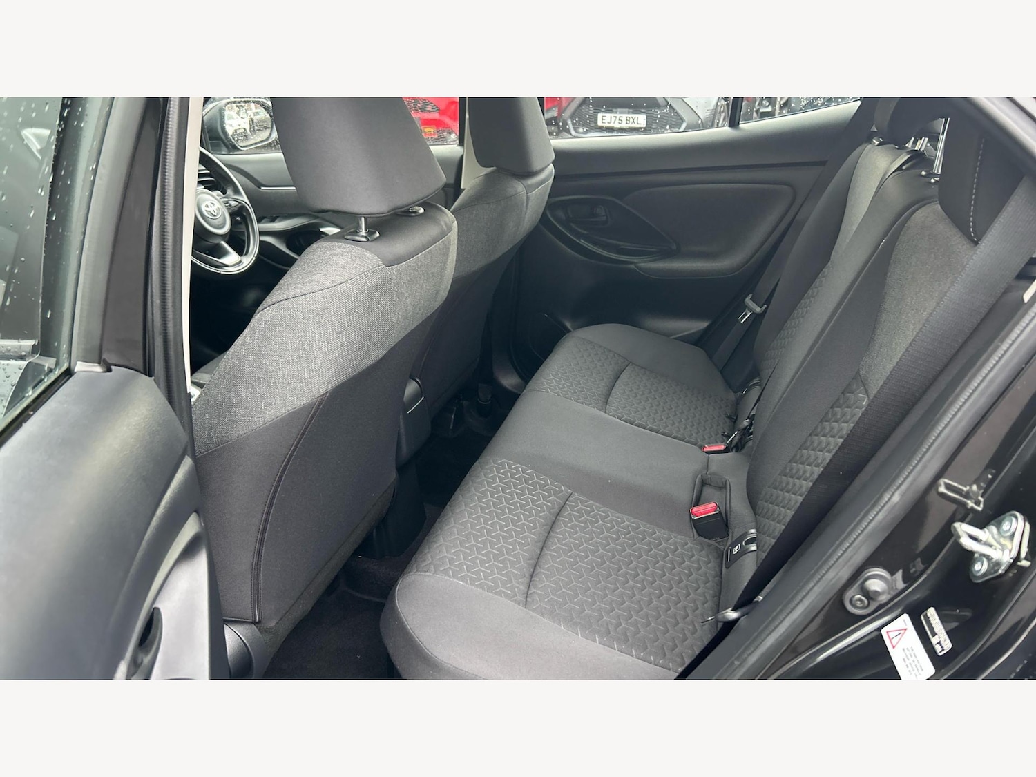 Used Toyota Yaris Cross 2022 for sale - 77060436: Photo 15