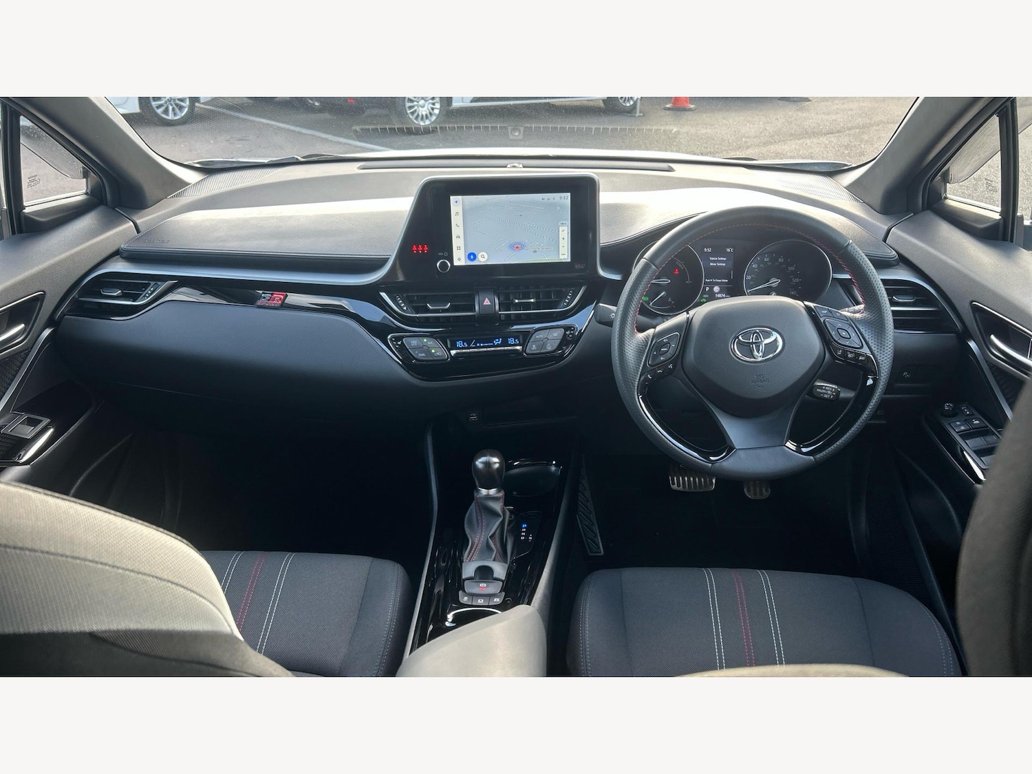 Used Toyota C-HR 2023 for sale - 75719960: Photo 7
