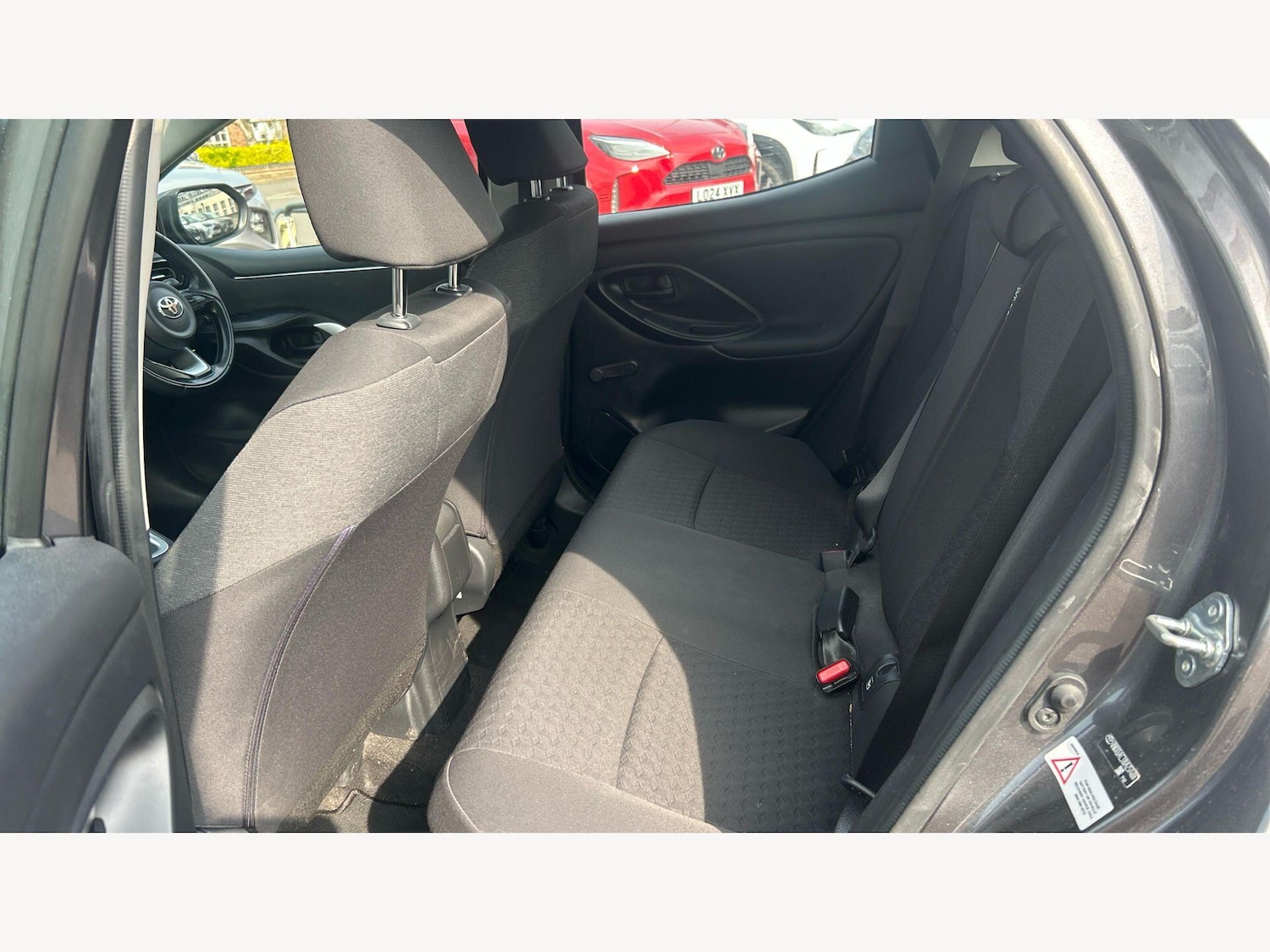 Used Toyota Yaris for sale - 78006680: Photo 15