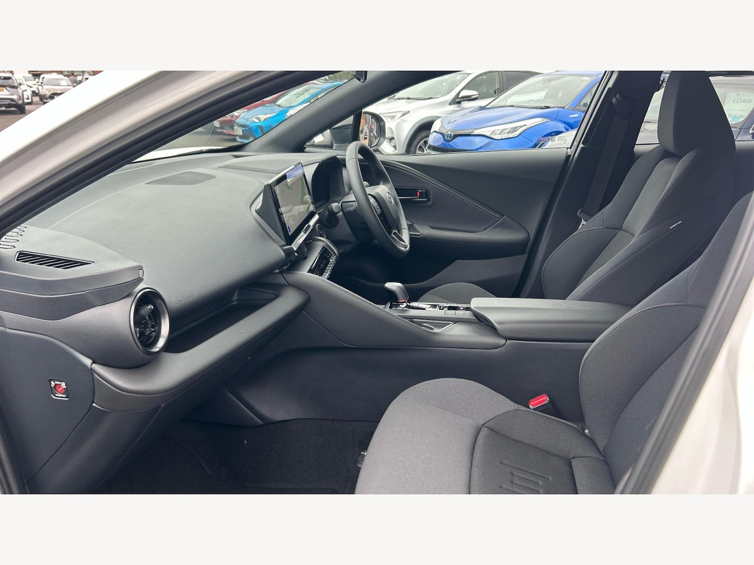 Used Toyota C-HR 2025 for sale - 76926596: Photo 12