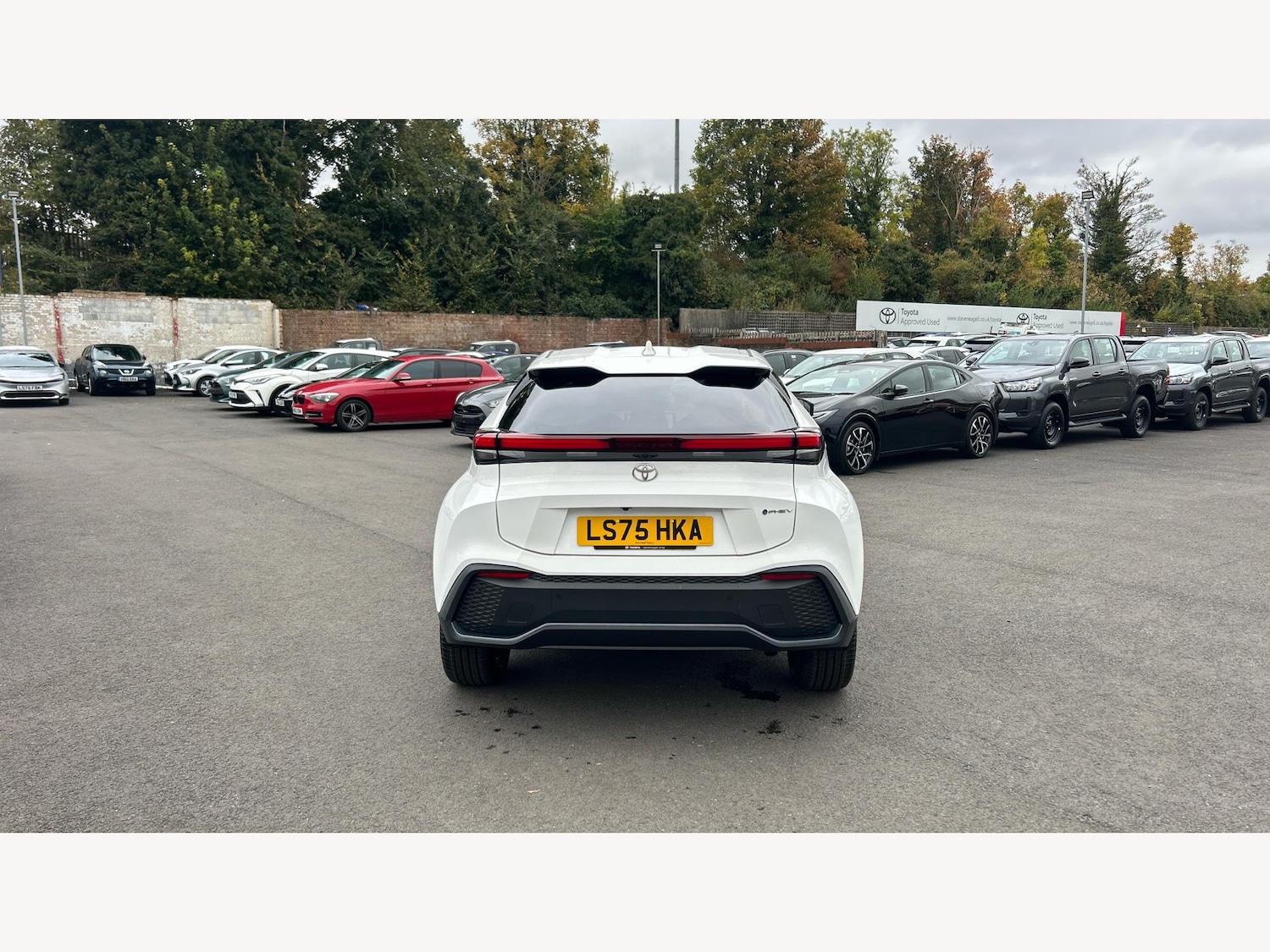 Used Toyota C-HR 2025 for sale - 76926596: Photo 21