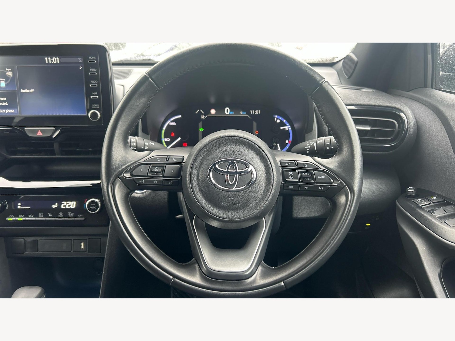Used Toyota Yaris Cross 2023 for sale - 76865790: Photo 10