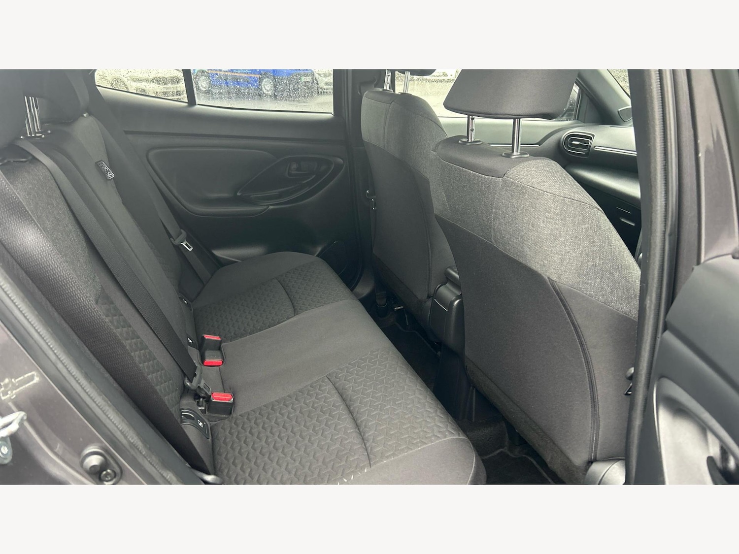 Used Toyota Yaris Cross 2023 for sale - 76865790: Photo 14