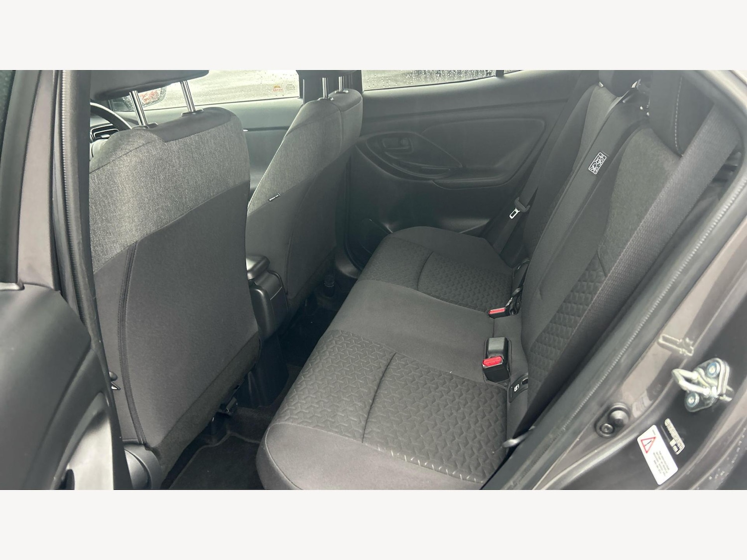 Used Toyota Yaris Cross 2023 for sale - 76865790: Photo 15