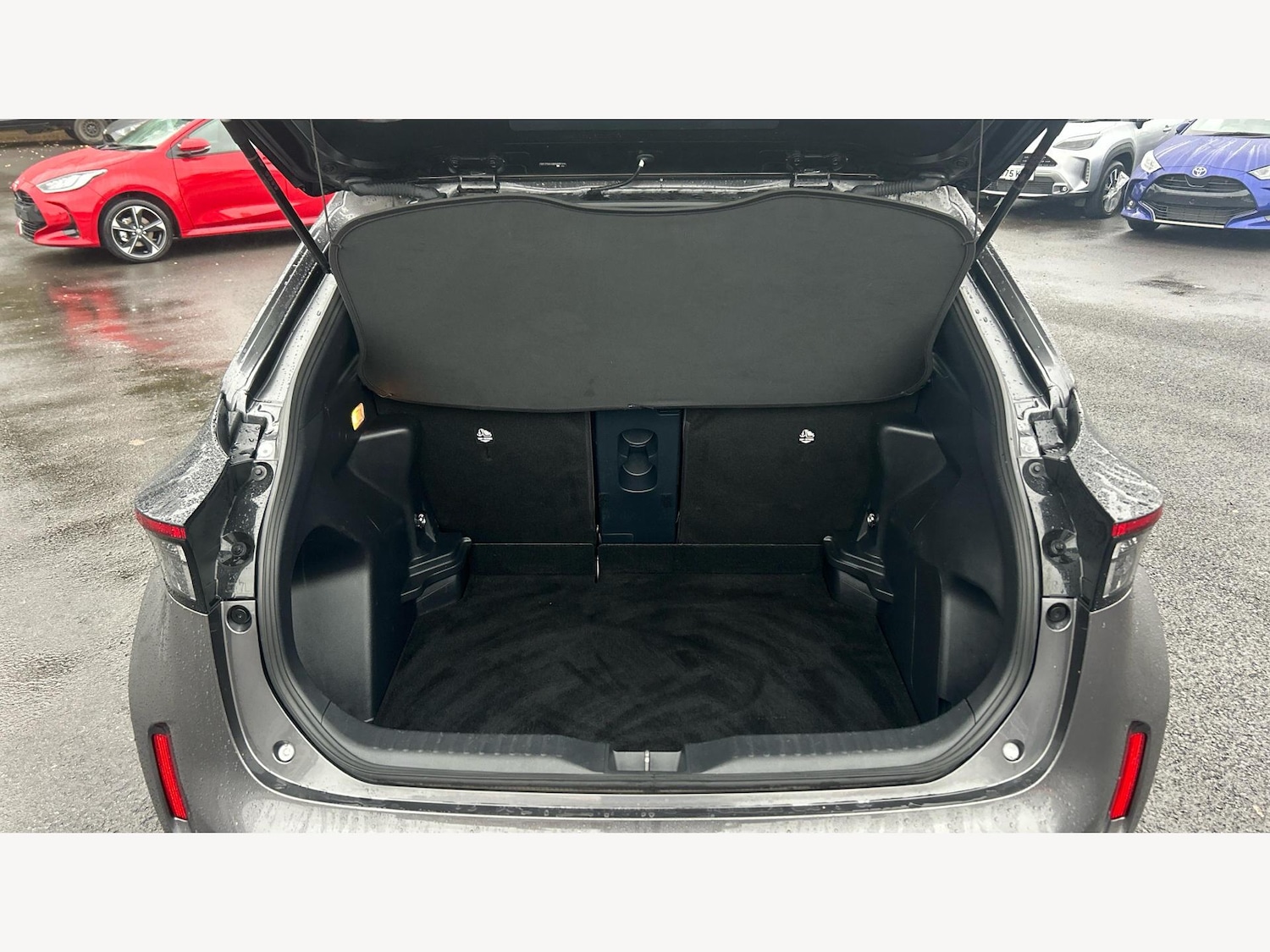 Used Toyota Yaris Cross 2023 for sale - 76865790: Photo 16