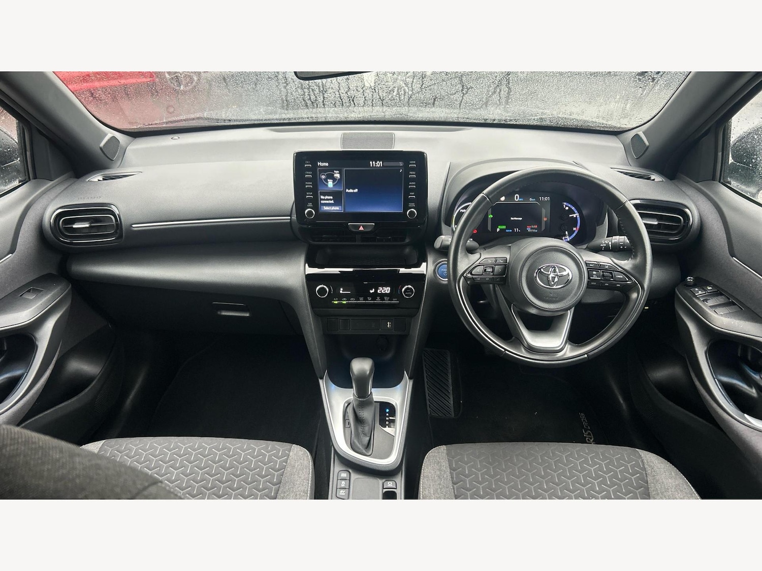 Used Toyota Yaris Cross 2023 for sale - 76865790: Photo 7