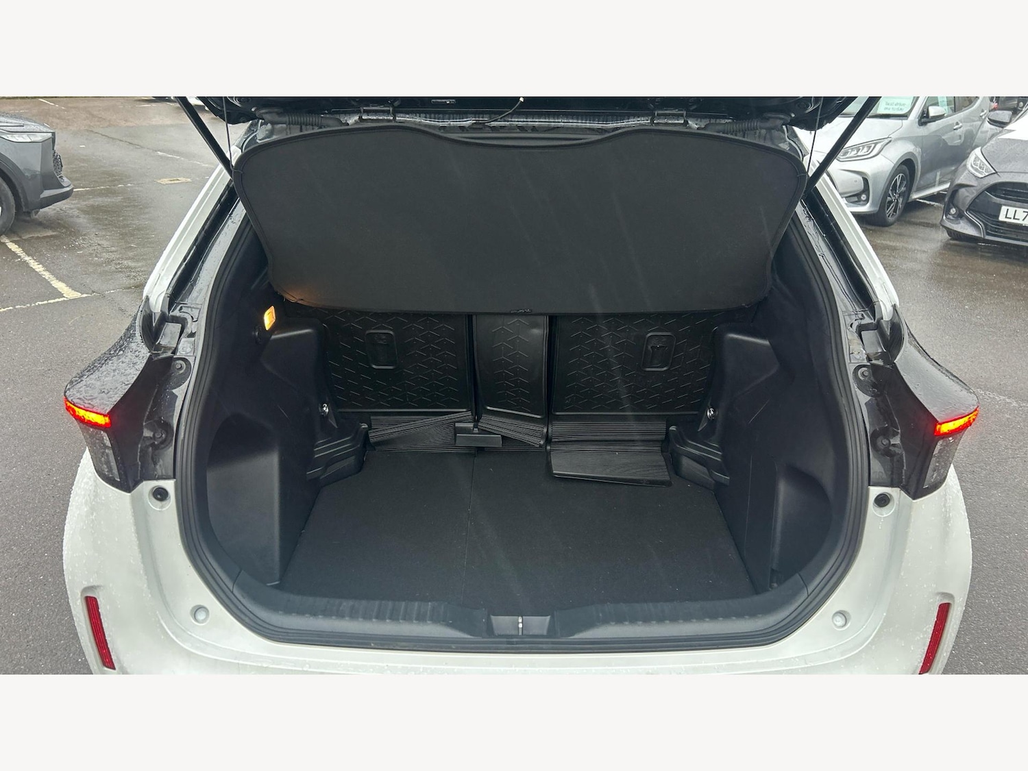 Used Toyota Yaris Cross 2023 for sale - 77455564: Photo 16