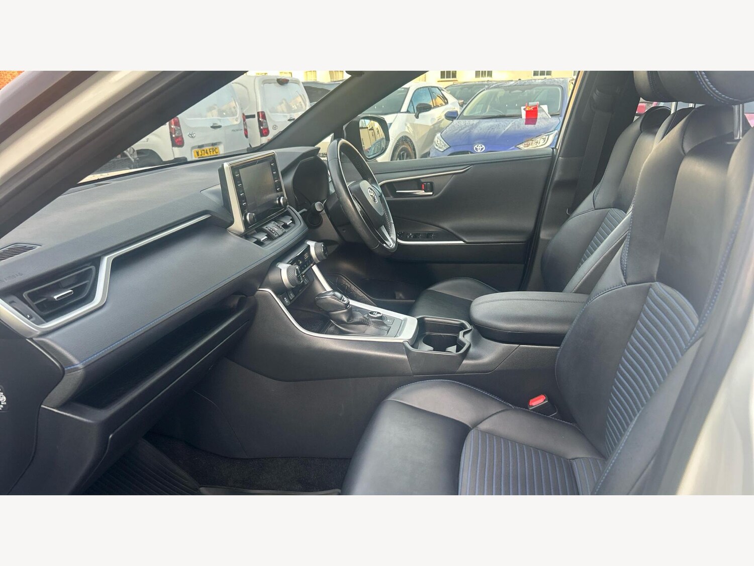 Used Toyota RAV4 for sale - 77230632: Photo 12