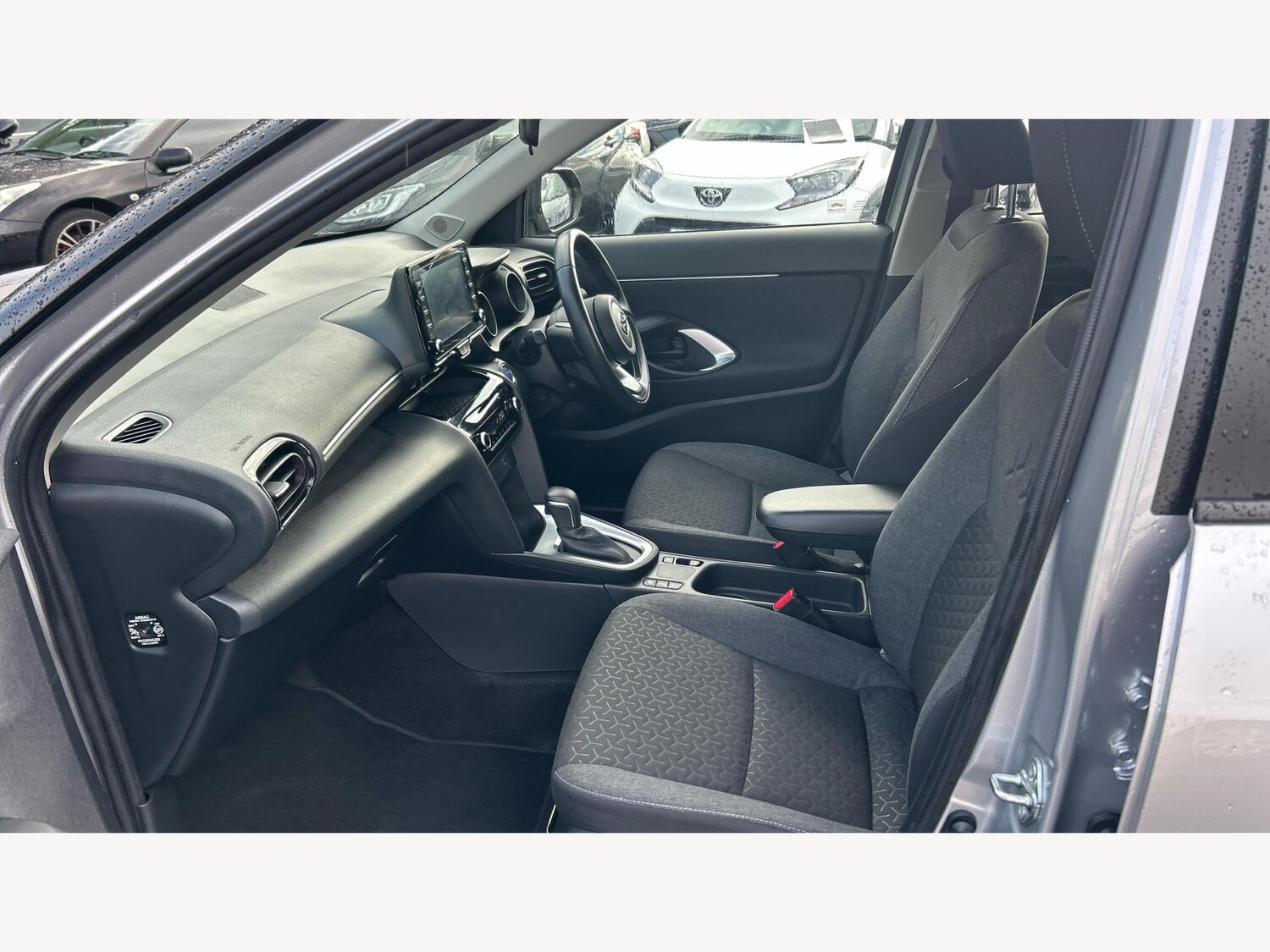 Used Toyota Yaris Cross 2023 for sale - 75719522: Photo 12