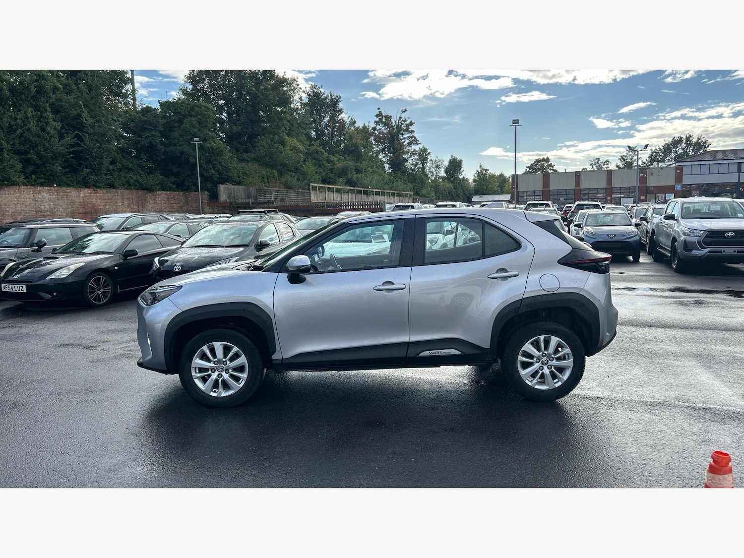 Used Toyota Yaris Cross 2023 for sale - 75719522: Photo 19