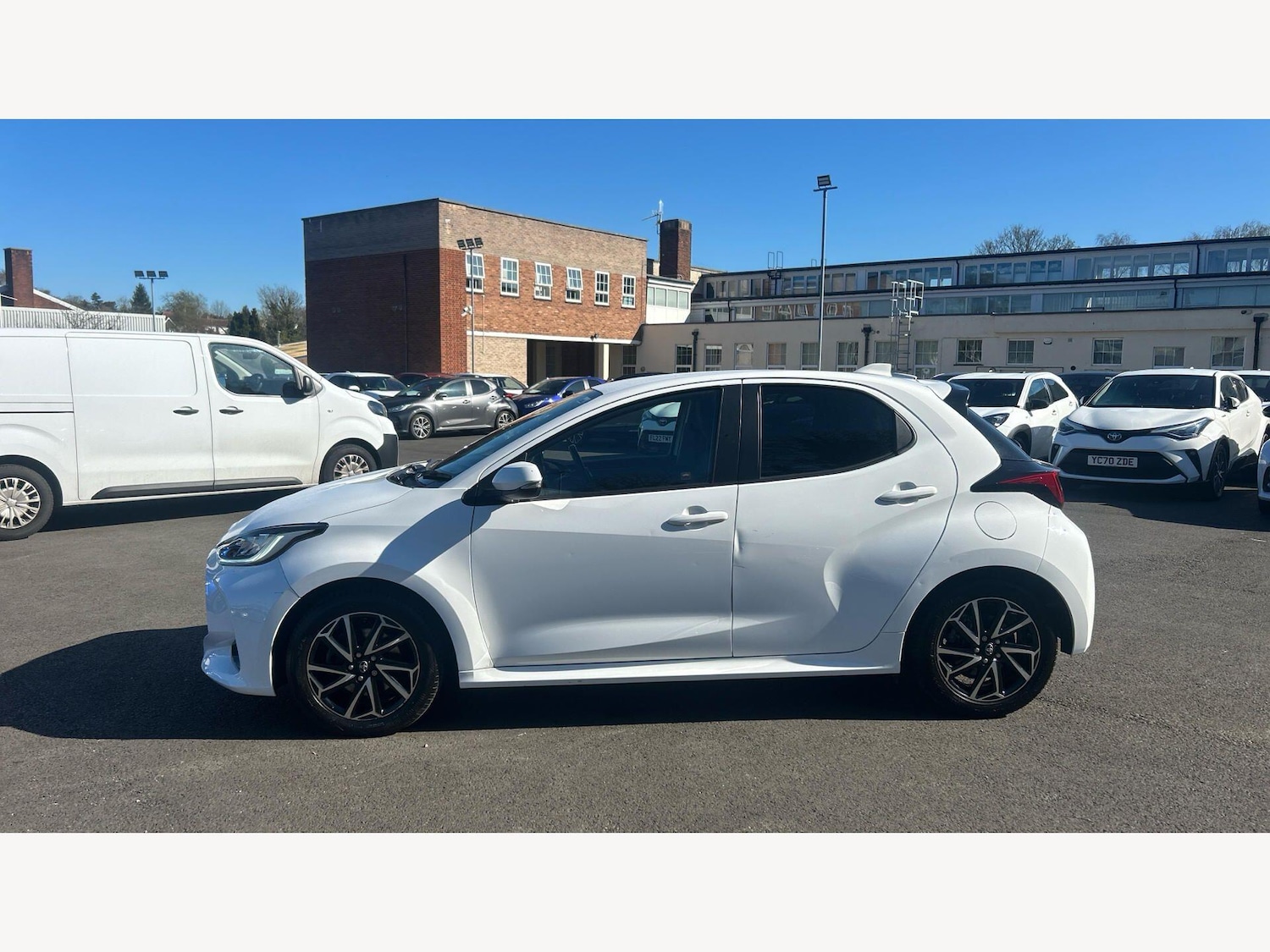 Used Toyota Yaris 2023 for sale - 78170932: Photo 26