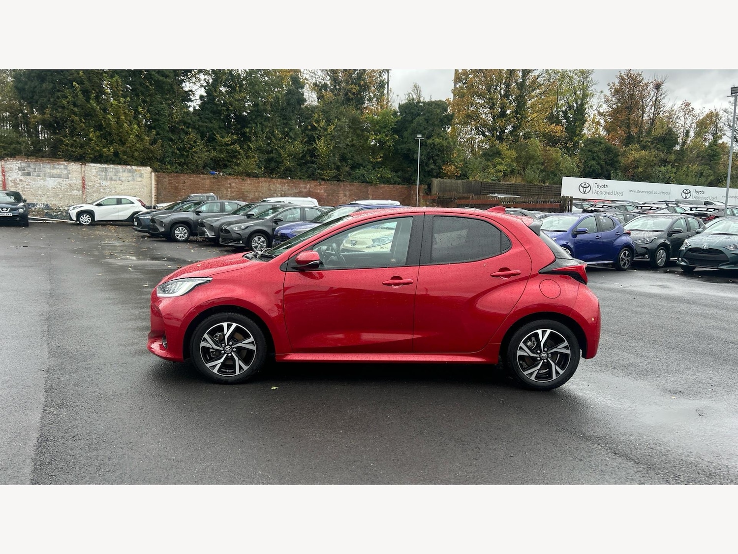 Used Toyota Yaris 2024 for sale - 76361512: Photo 19