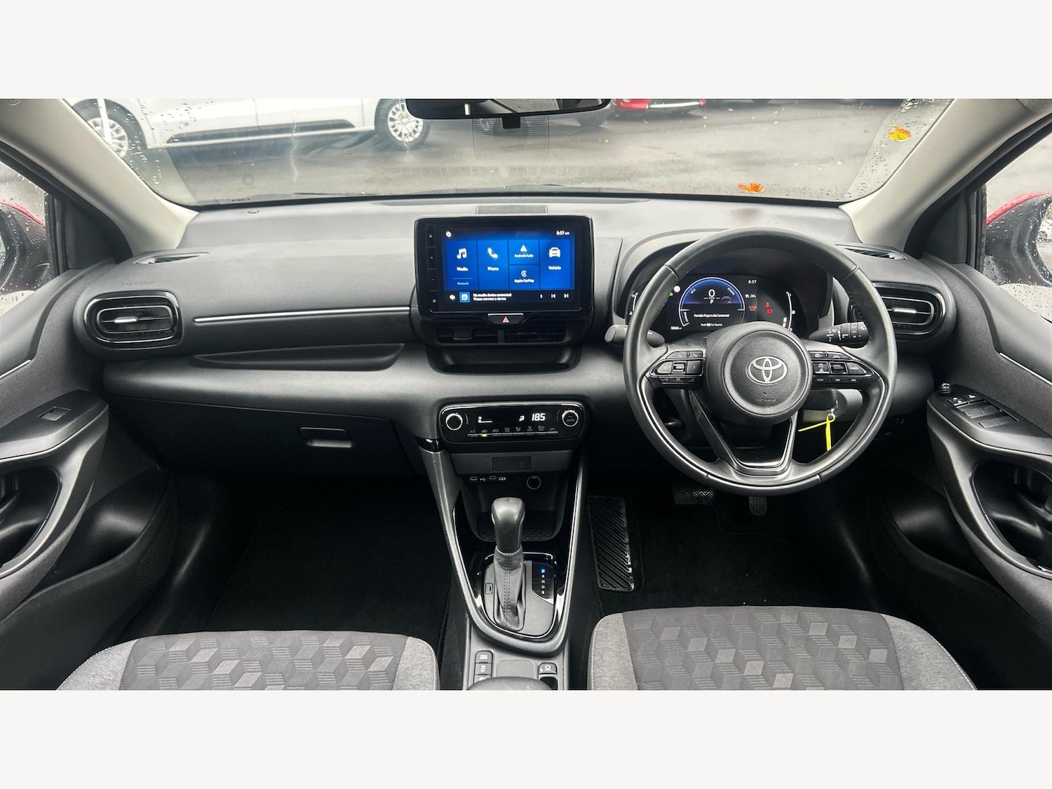 Used Toyota Yaris 2024 for sale - 76361512: Photo 7