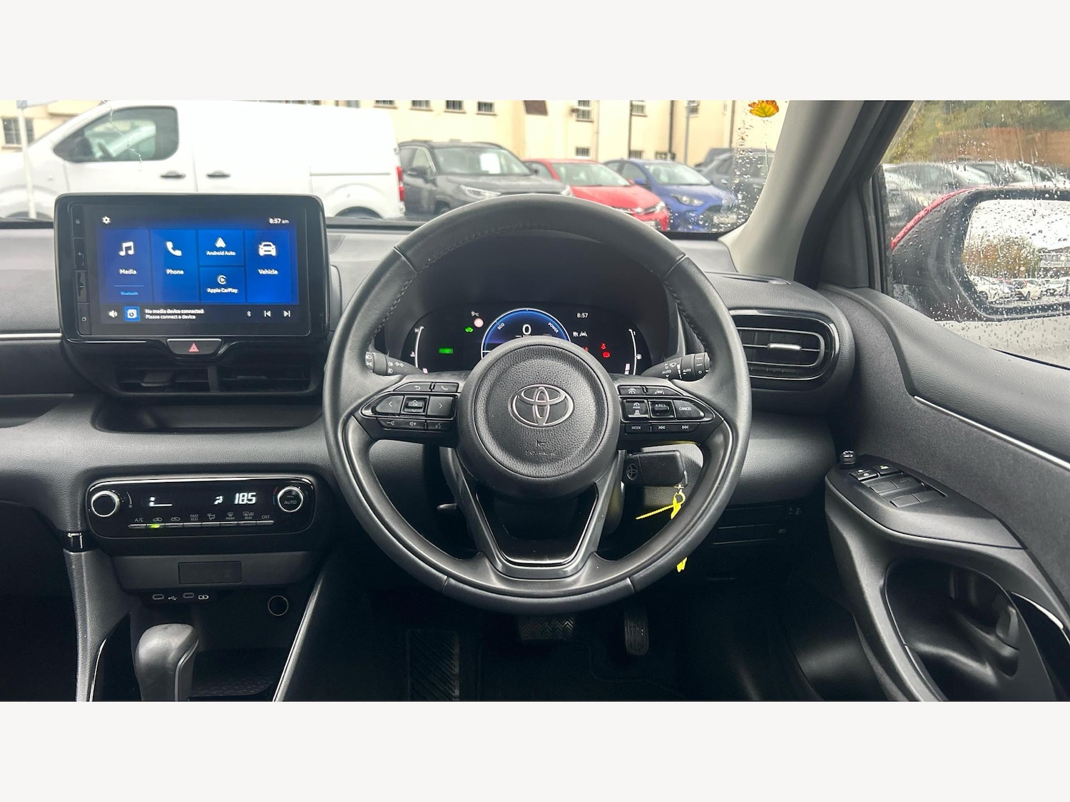 Used Toyota Yaris 2024 for sale - 76361512: Photo 8