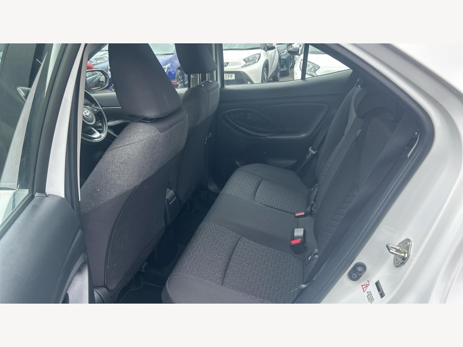 Used Toyota Yaris Cross 2024 for sale - 77255123: Photo 15