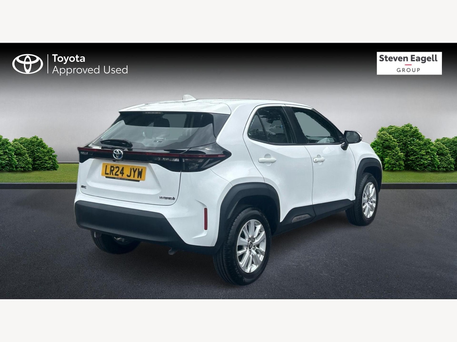 Used Toyota Yaris Cross 2024 for sale - 77255123: Photo 2