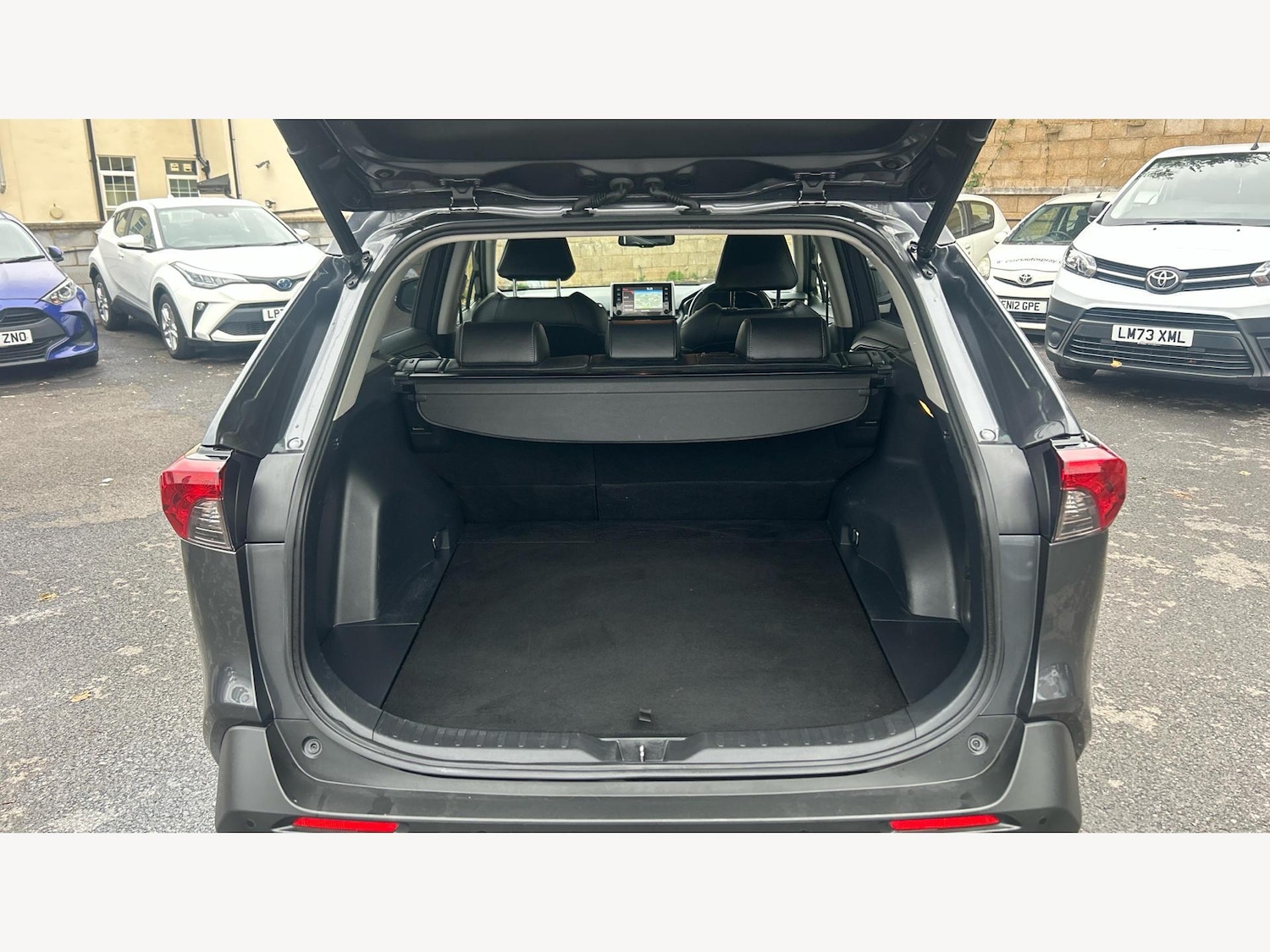 Used Toyota RAV4 2020 for sale - 76258996: Photo 16