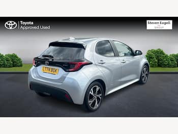 Used Toyota Yaris 2024 for sale - 79808580: Photo