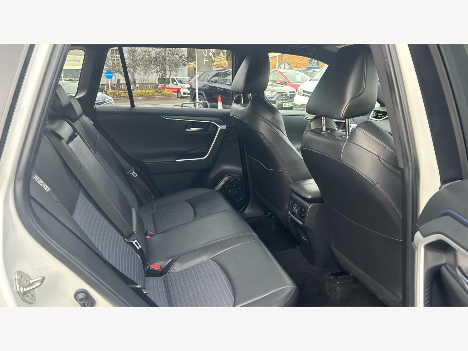 Used Toyota RAV4 2022 for sale - 77799249: Photo 14