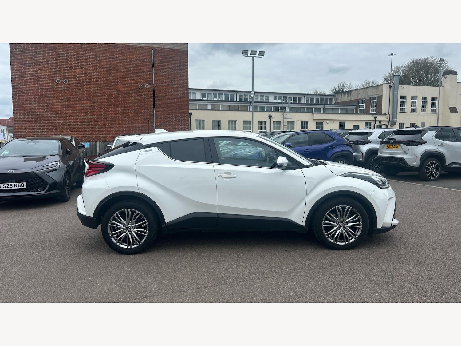 Used Toyota C-HR for sale - 78147951: Photo 25