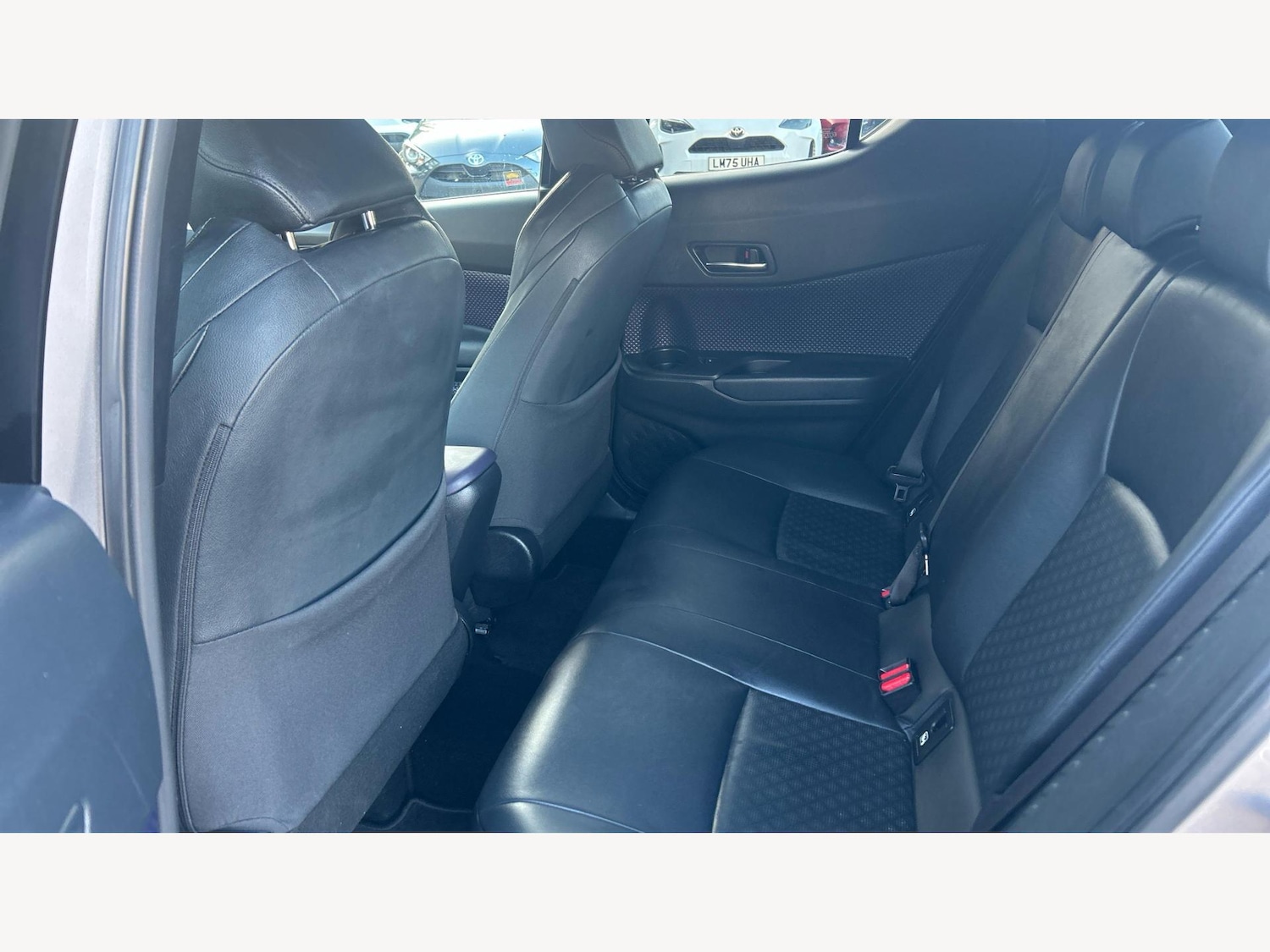 Used Toyota C-HR 2017 for sale - 76634114: Photo 15