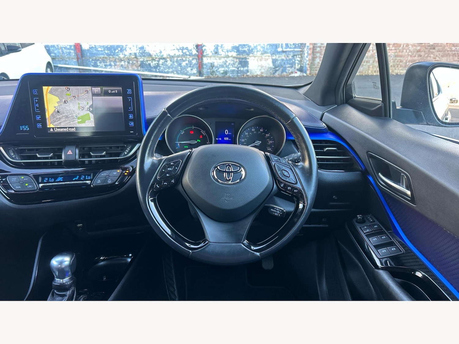 Used Toyota C-HR 2017 for sale - 76634114: Photo 8