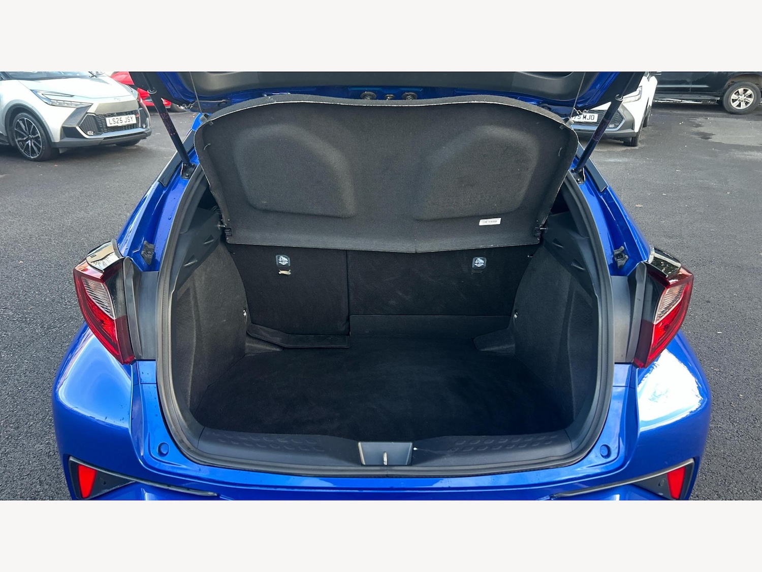 Used Toyota C-HR 2022 for sale - 76786381: Photo 16