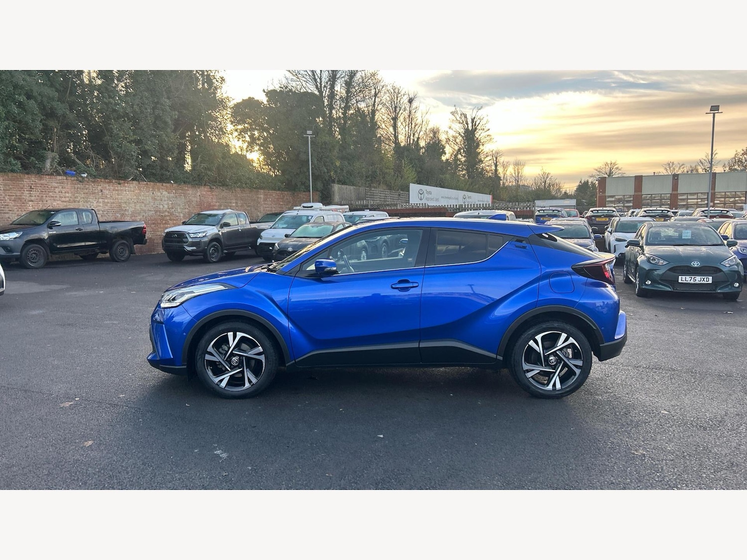 Used Toyota C-HR 2022 for sale - 76786381: Photo 19