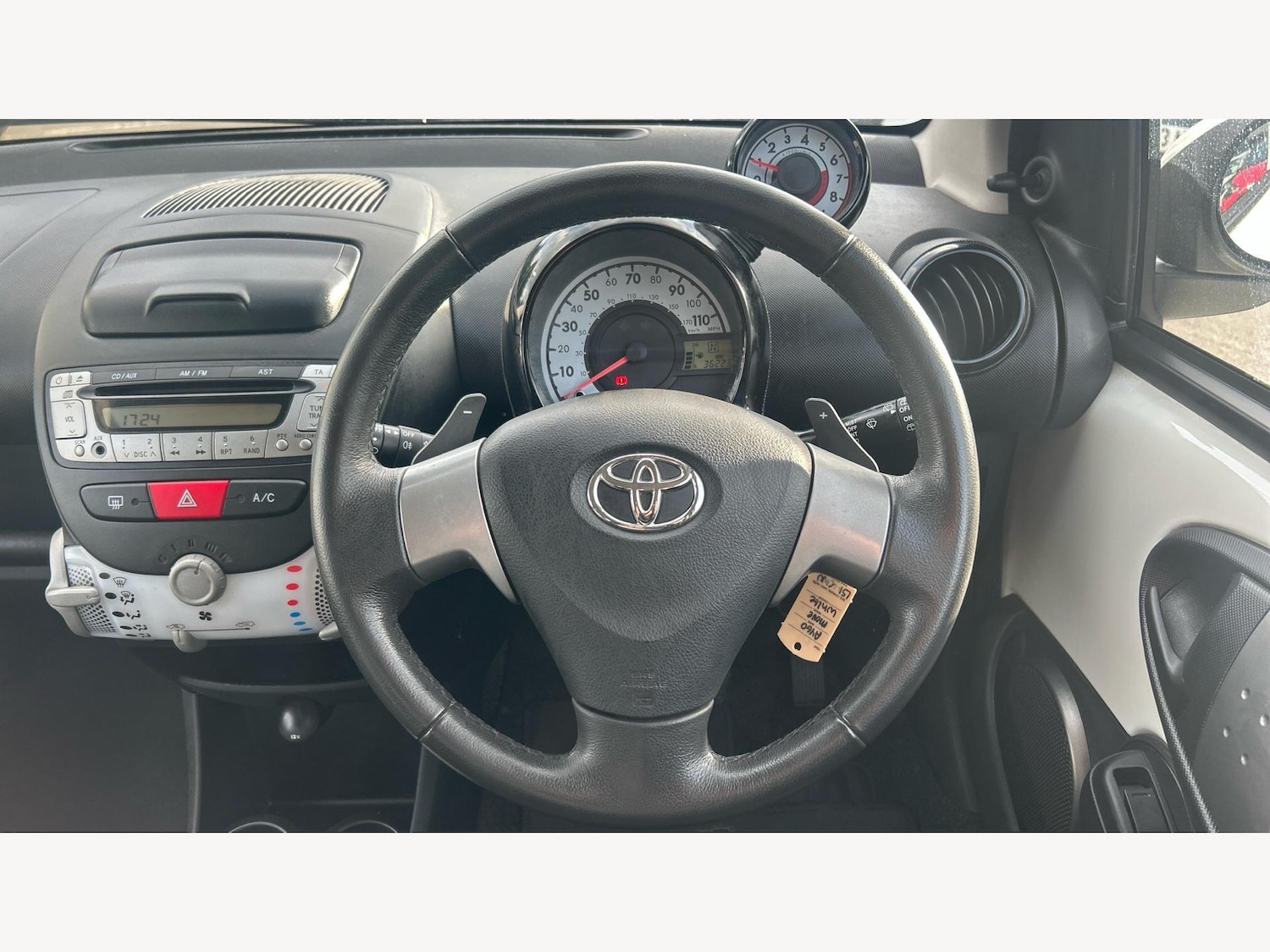 Used Toyota AYGO 2014 for sale - 76976105: Photo 10