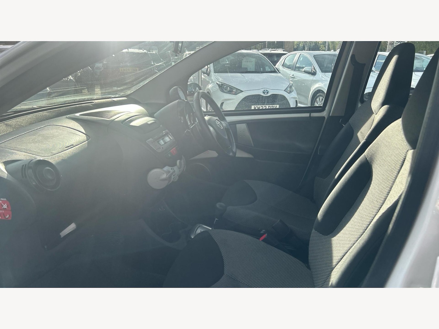 Used Toyota AYGO 2014 for sale - 76976105: Photo 12