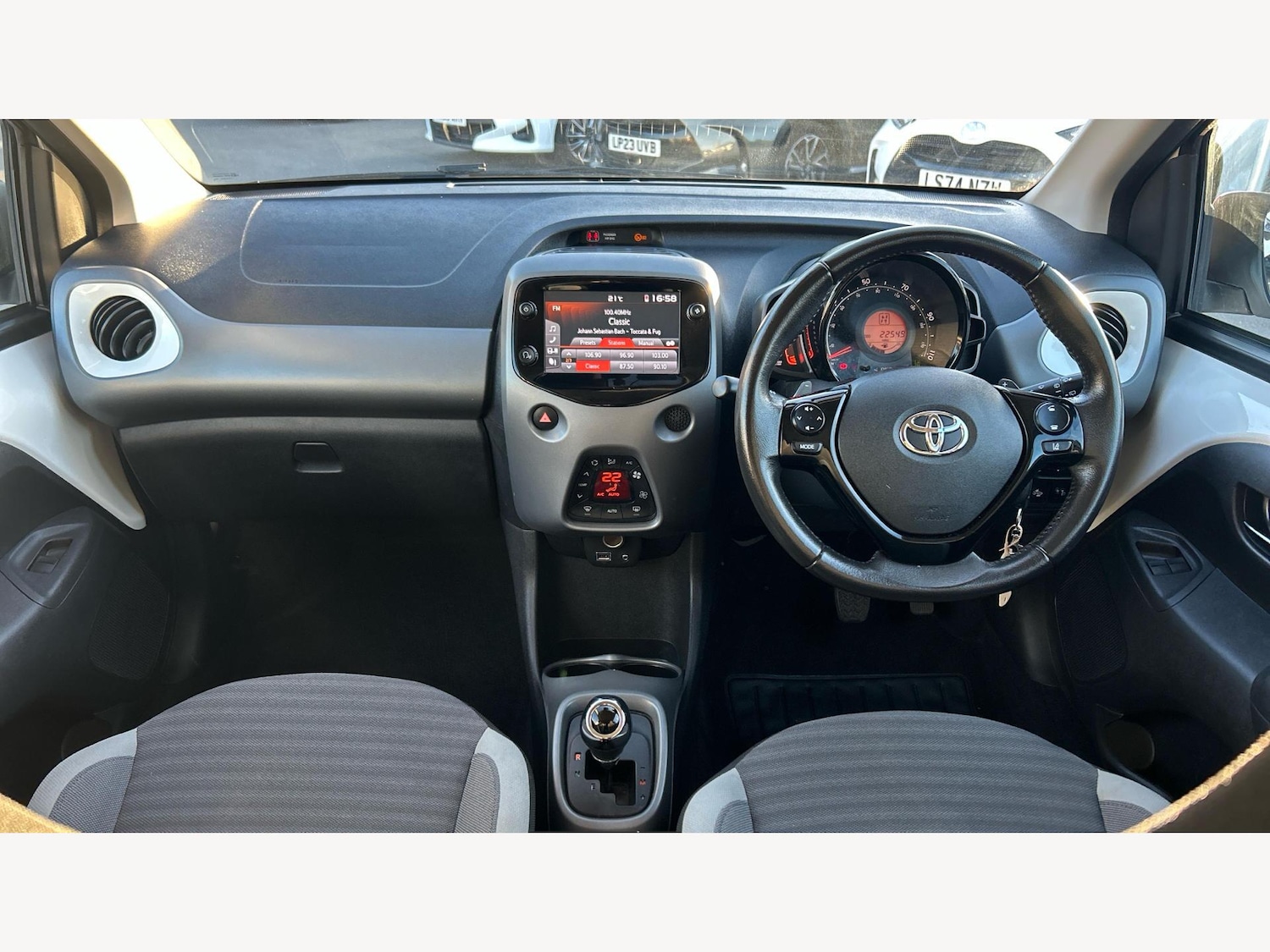 Used Toyota AYGO 2019 for sale - 76359839: Photo 7