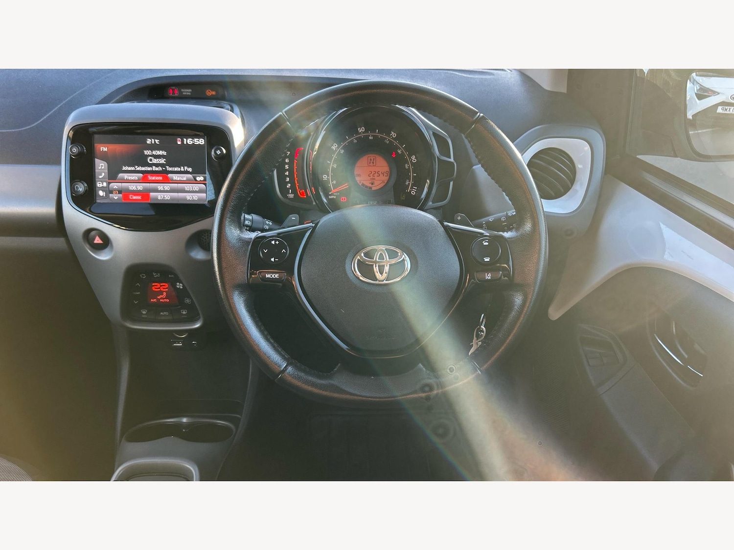 Used Toyota AYGO 2019 for sale - 76359839: Photo 8