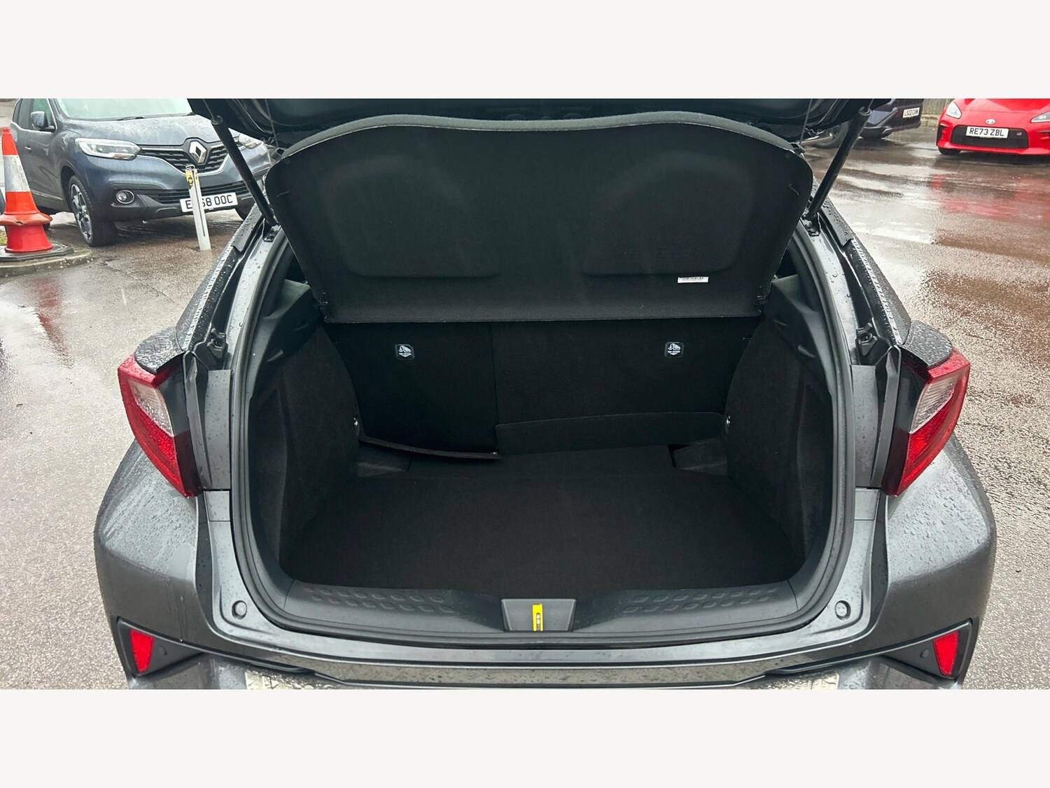 Used Toyota C-HR 2023 for sale - 78006865: Photo 16