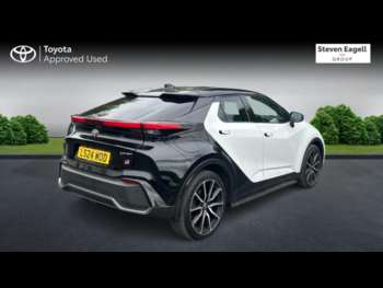 Used Toyota C-HR 2024 for sale - 74699517: Photo