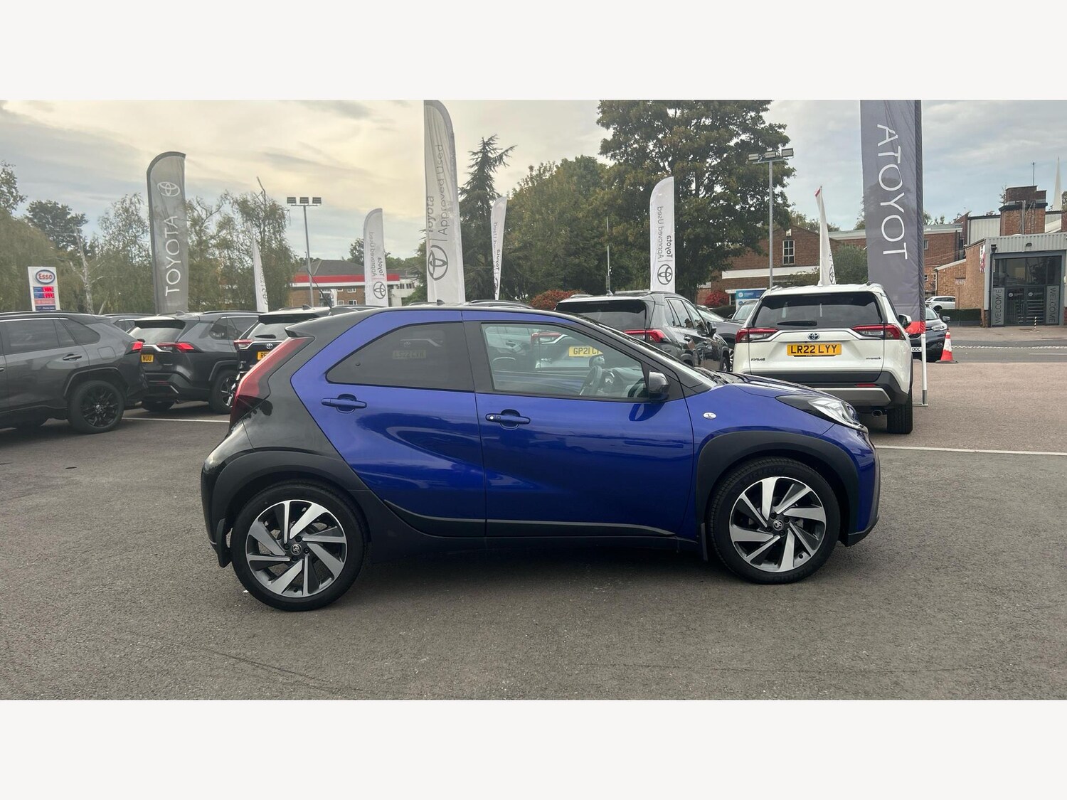 Used Toyota Aygo X 2023 for sale - 76432636: Photo 18