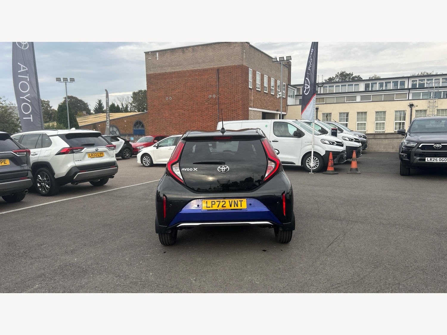 Used Toyota Aygo X 2023 for sale - 76432636: Photo 21