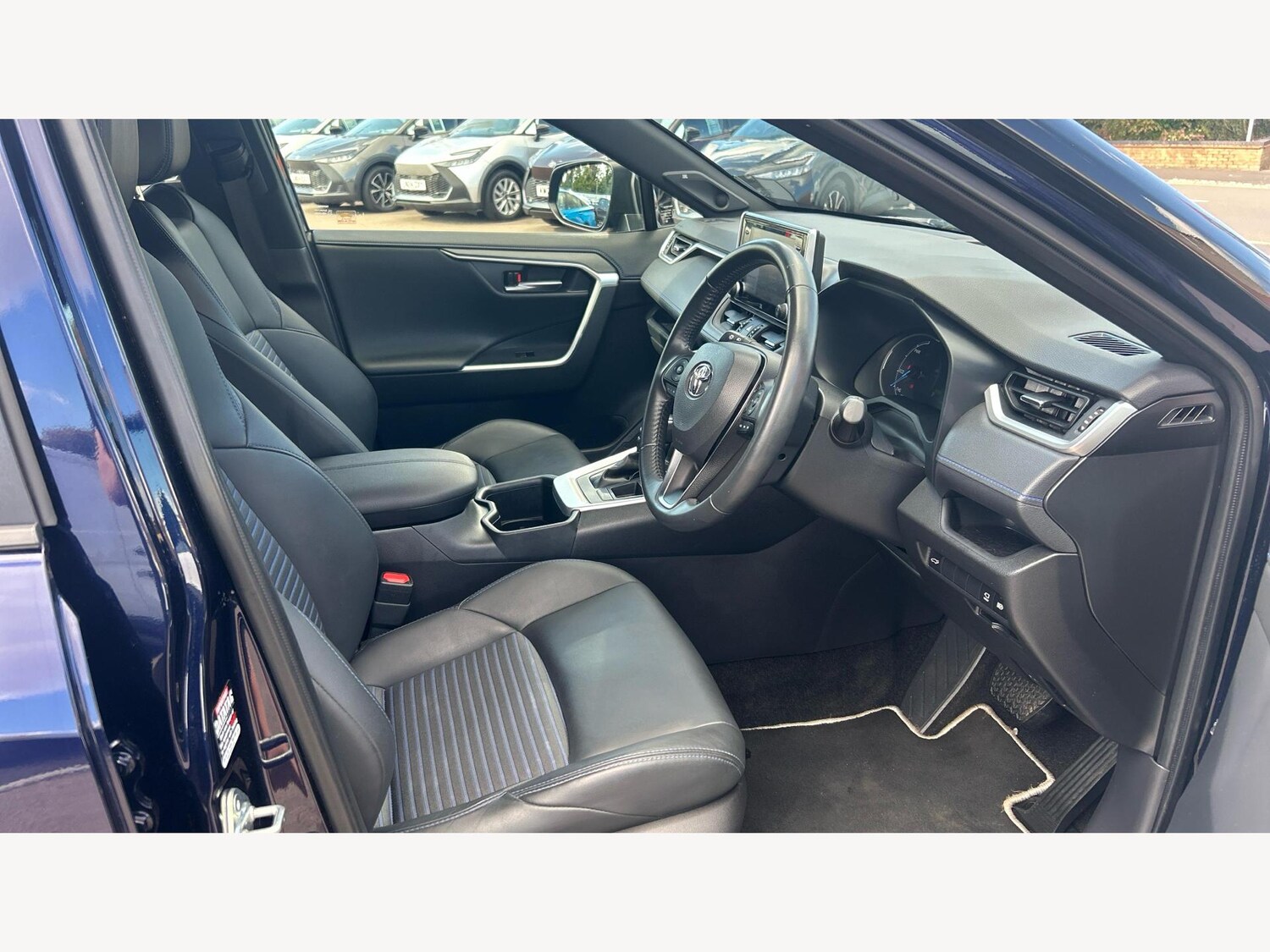 Used Toyota RAV4 2022 for sale - 76188663: Photo 13