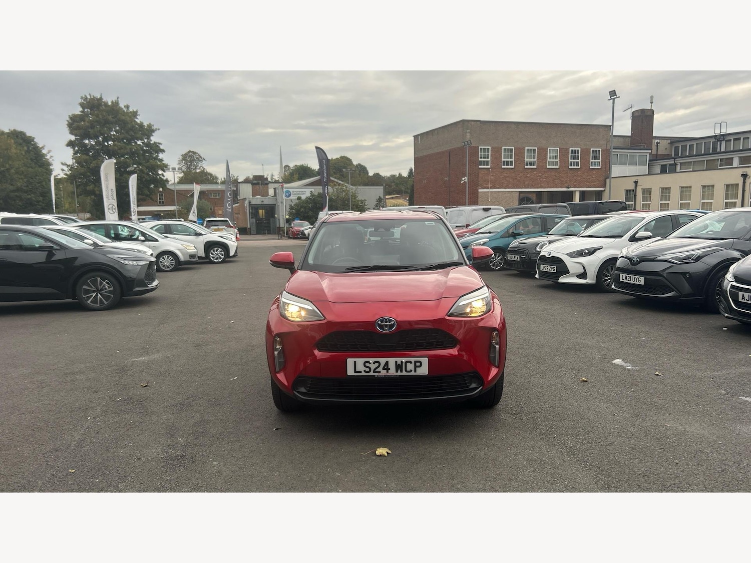 Used Toyota Yaris Cross 2024 for sale - 76336635: Photo 17