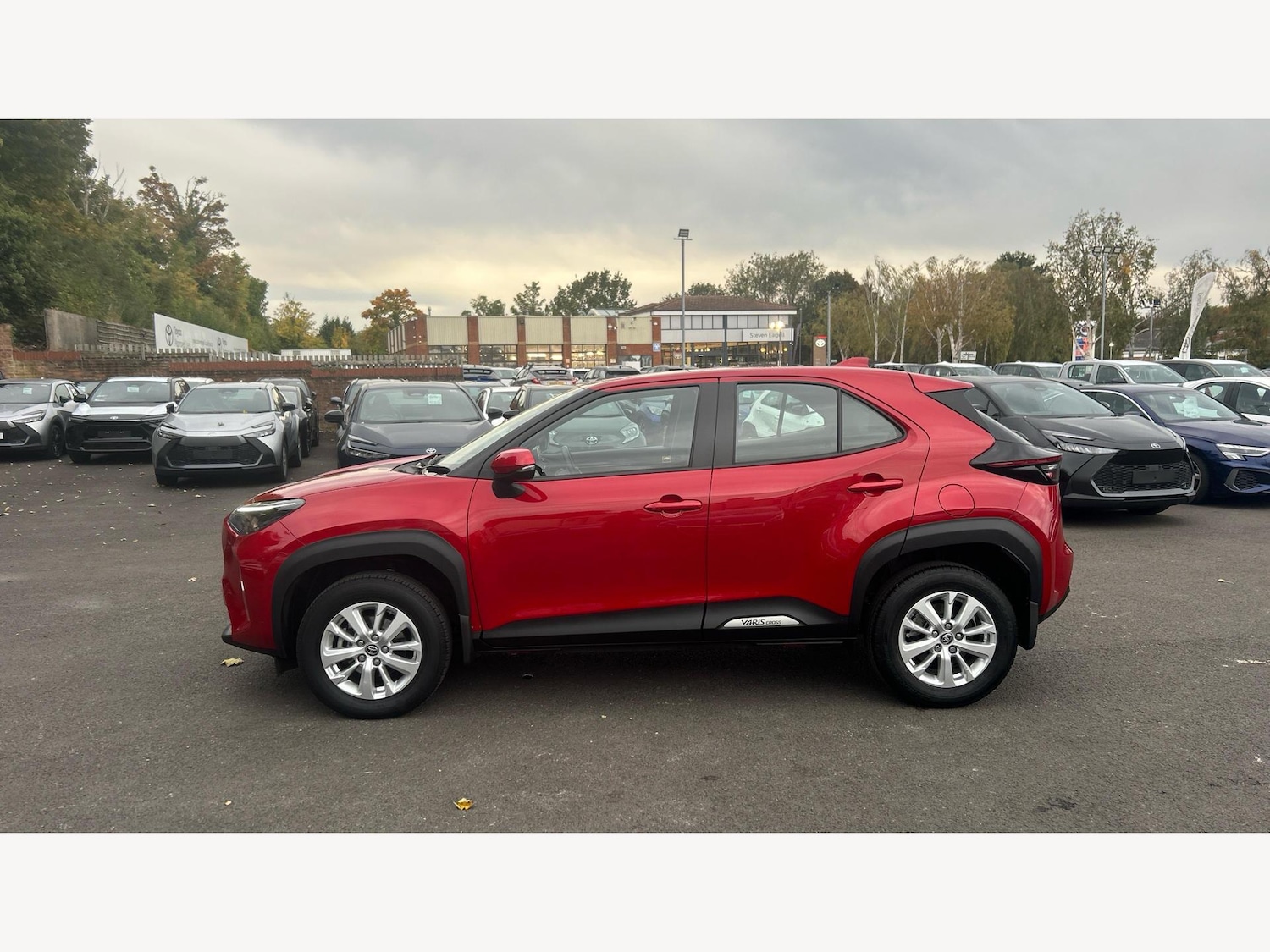Used Toyota Yaris Cross 2024 for sale - 76336635: Photo 19