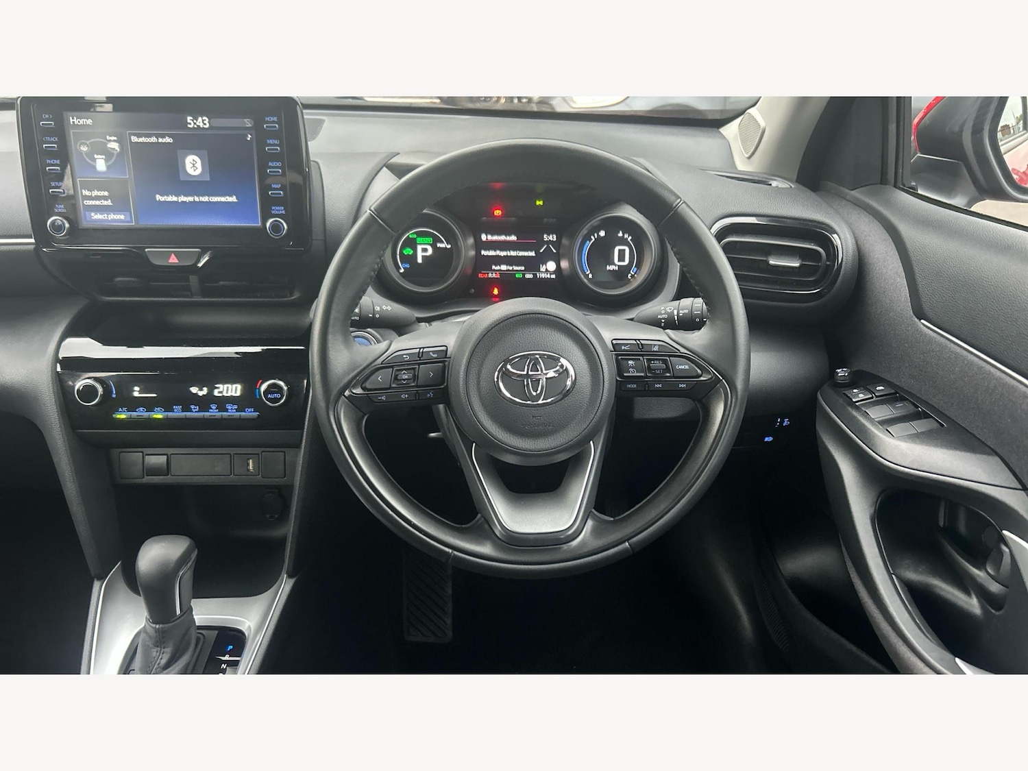 Used Toyota Yaris Cross 2024 for sale - 76336635: Photo 8