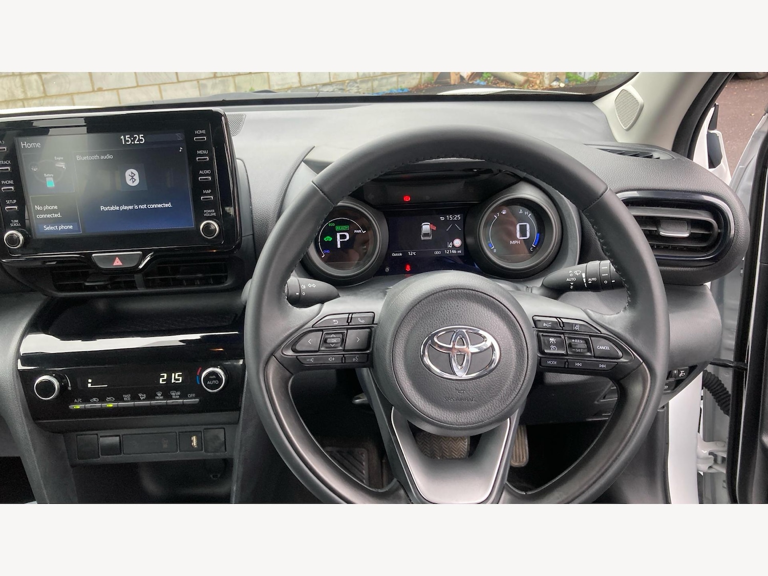 Used Toyota Yaris Cross 2024 for sale - 77343763: Photo 10