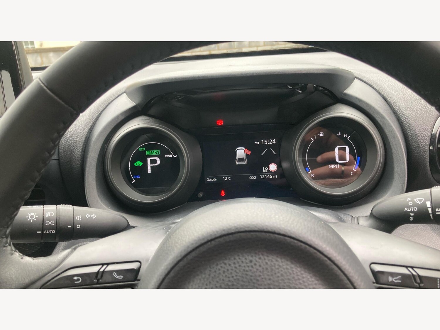 Used Toyota Yaris Cross 2024 for sale - 77343763: Photo 11