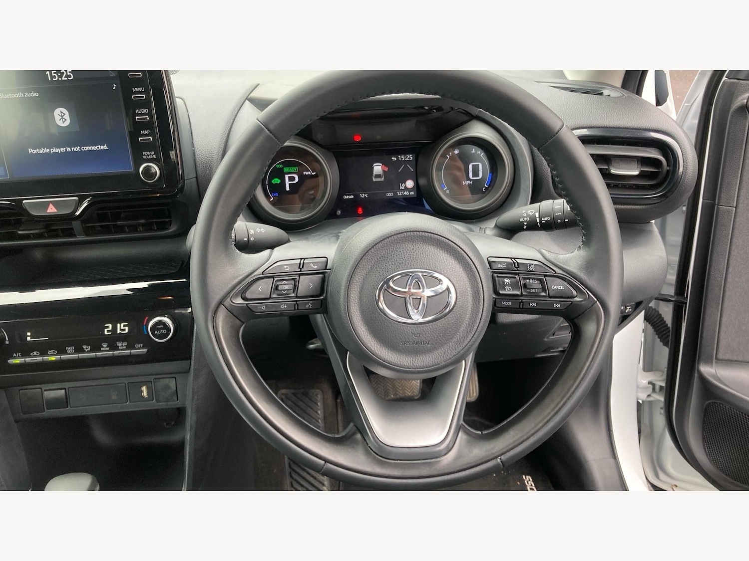 Used Toyota Yaris Cross 2024 for sale - 77343763: Photo 8