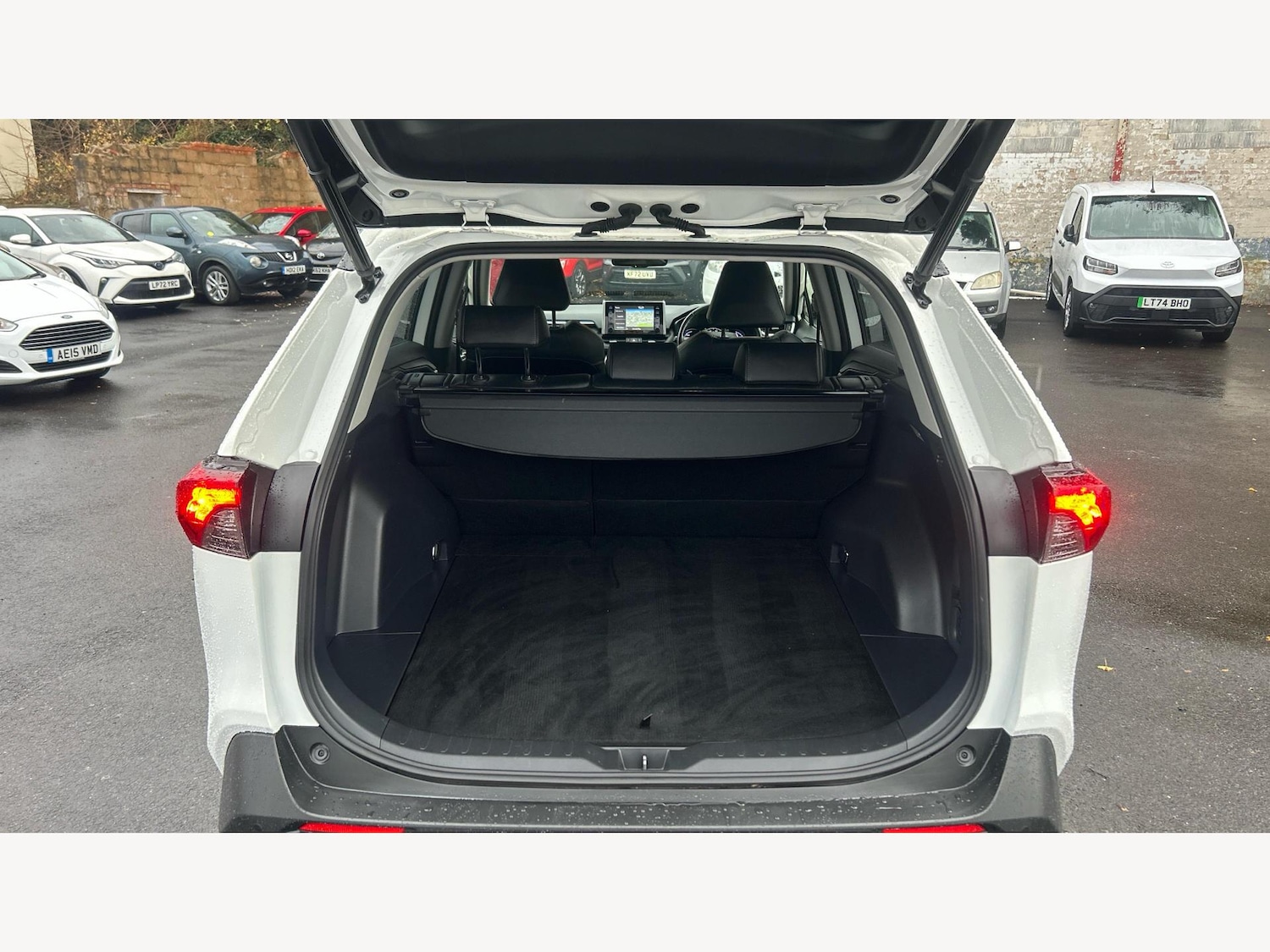 Used Toyota RAV4 2020 for sale - 76632764: Photo 16