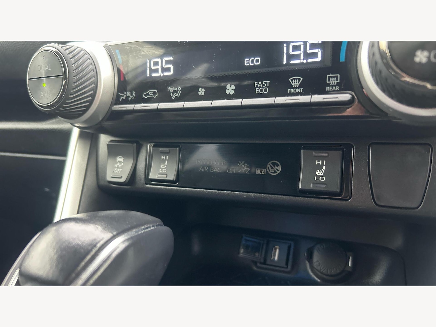 Used Toyota RAV4 2020 for sale - 76632764: Photo 22