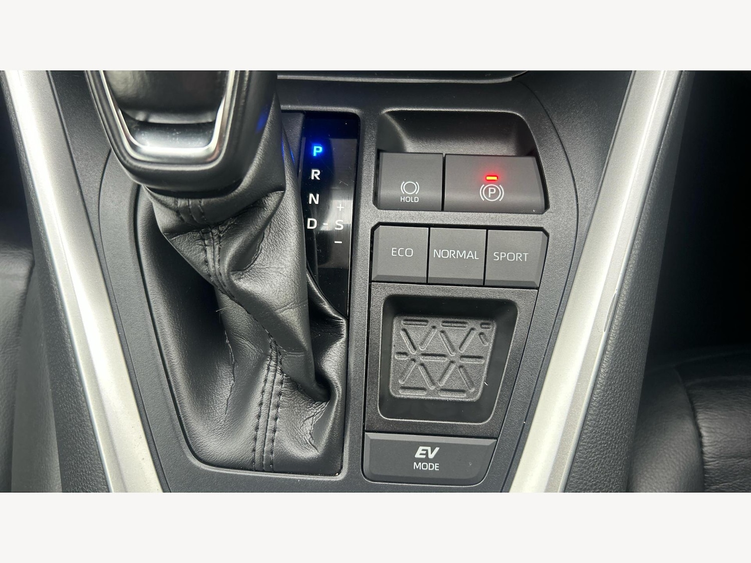 Used Toyota RAV4 2020 for sale - 76632764: Photo 23