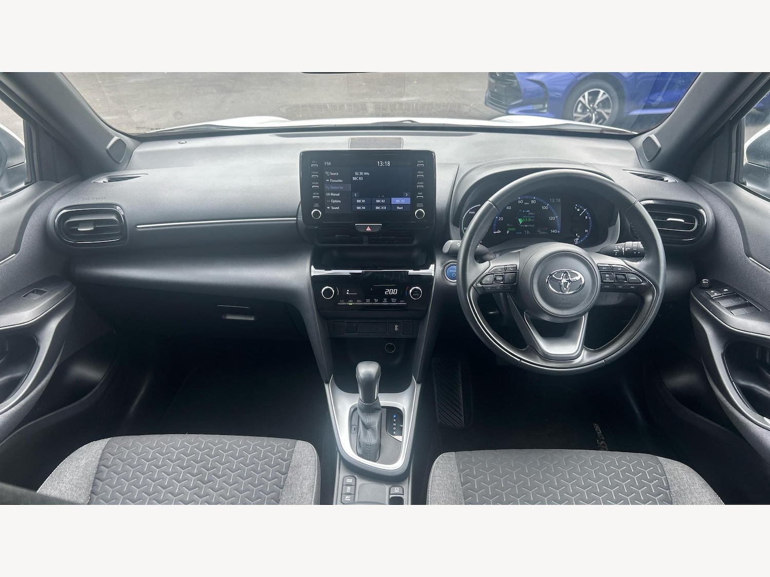 Used Toyota Yaris Cross 2023 for sale - 77625236: Photo 7